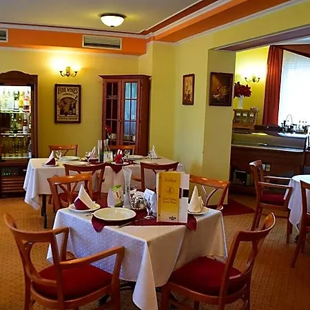 Lukacs Superior Hotel 3*
